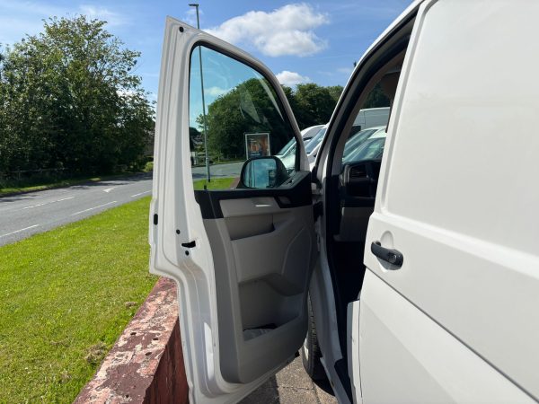 Transporter T28 S-Line TDI BMT - Image 8