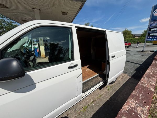 Transporter T28 S-Line TDI BMT - Image 3