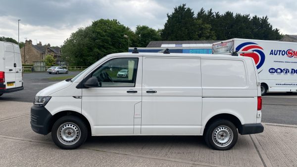 VW Transporter T28 Startline TDI - Image 3