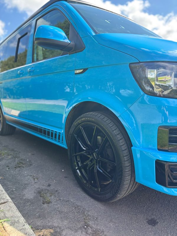 VW Transporter T30 TDI Trendline Campervan Conversion - Image 16