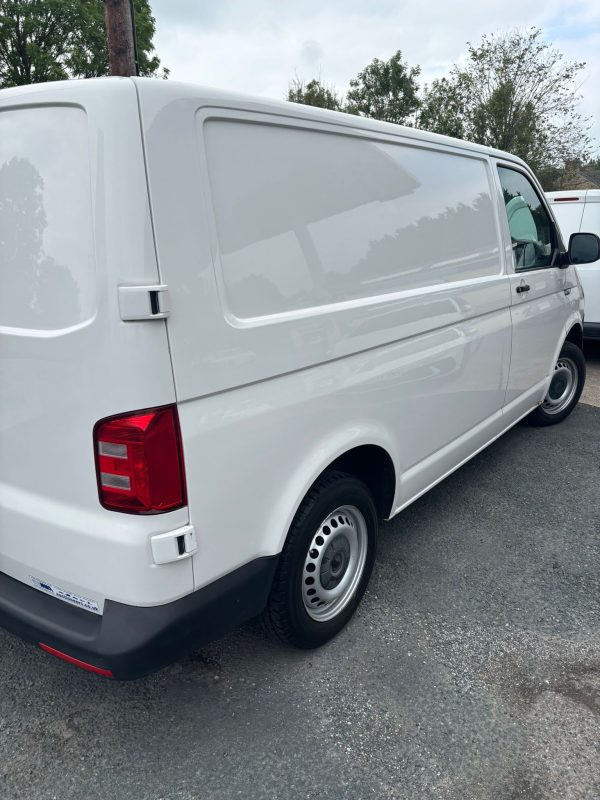 VW TRANSPORTER T28 STARTLINE TDI - Image 7
