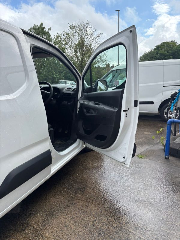 Citroen Berlingo 650 Enterprise M Bluehdi - Image 9