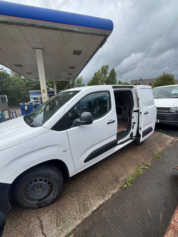 Citroen Berlingo 650 Enterprise M Bluehdi - Image 3