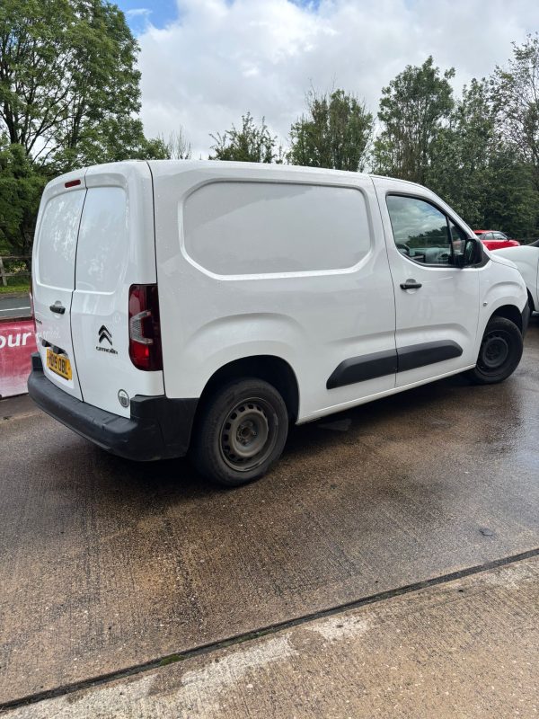 Citroen Berlingo 650 Enterprise M Bluehdi - Image 8