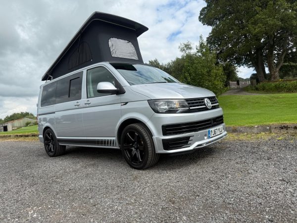 VW Transporter T30 TDI Trendline Campervan Conversion - Image 9