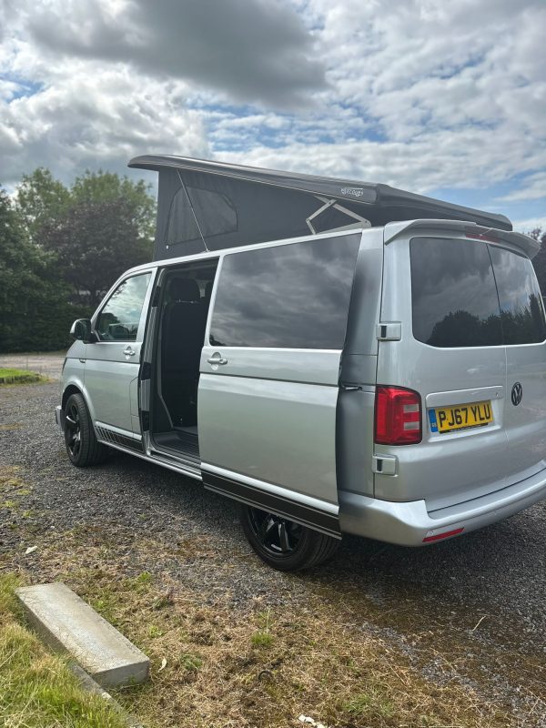 VW Transporter T30 TDI Trendline Campervan Conversion - Image 10